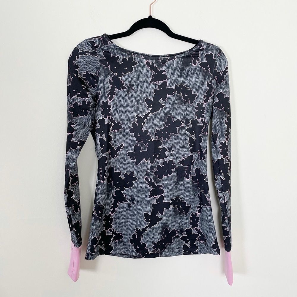 Jessica Simpson The Warmup Athletic Top